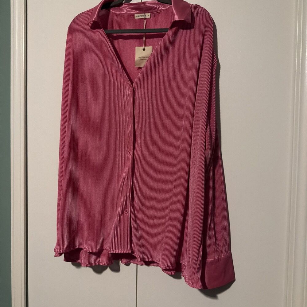 And The Why blouse Sz 3x  button front top long sleeve